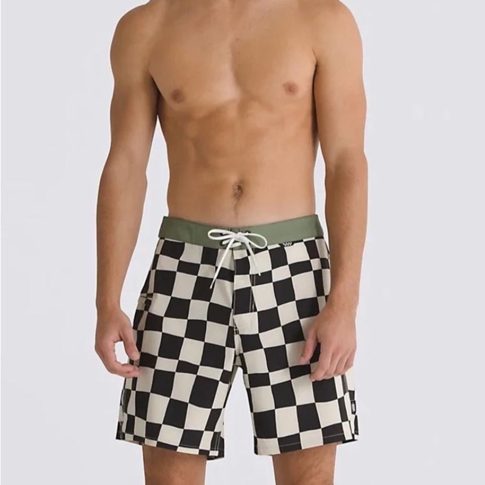 Men's Vans Daily Check Checkerboard Boardshorts - NWT 36